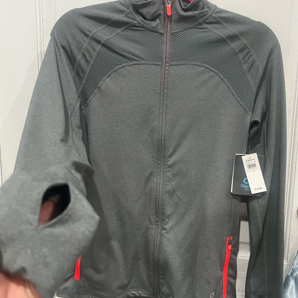 GAP FIT Athletic Women's Gray Jacket Activewear Zip Up for Running NWT SMALL